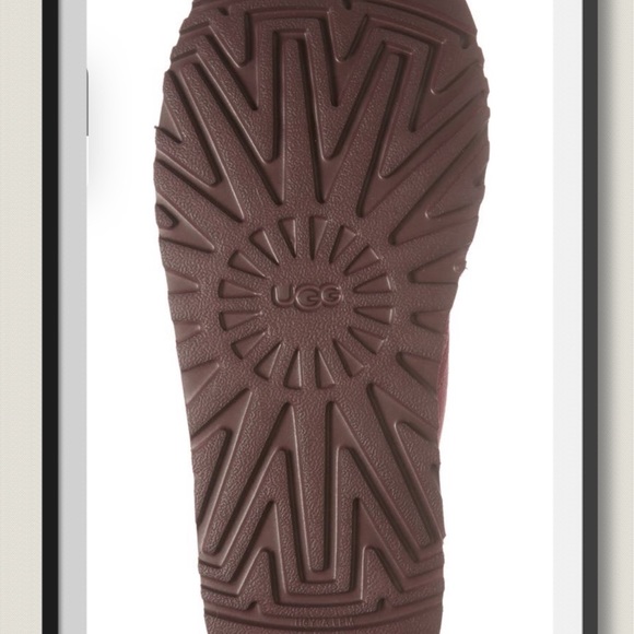 UGG Men’s boot - Picture 7 of 10